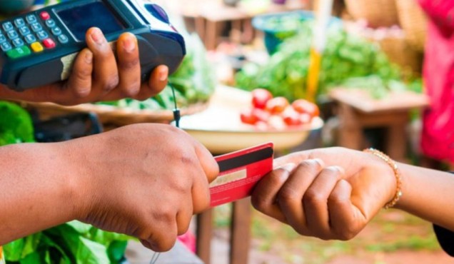 Servidores federais garantem reajuste dos auxílios alimentação, creche e saúde