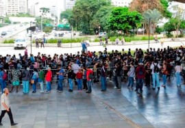 Governo Bolsonaro quer retirar mais direitos trabalhistas para beneficiar patrões